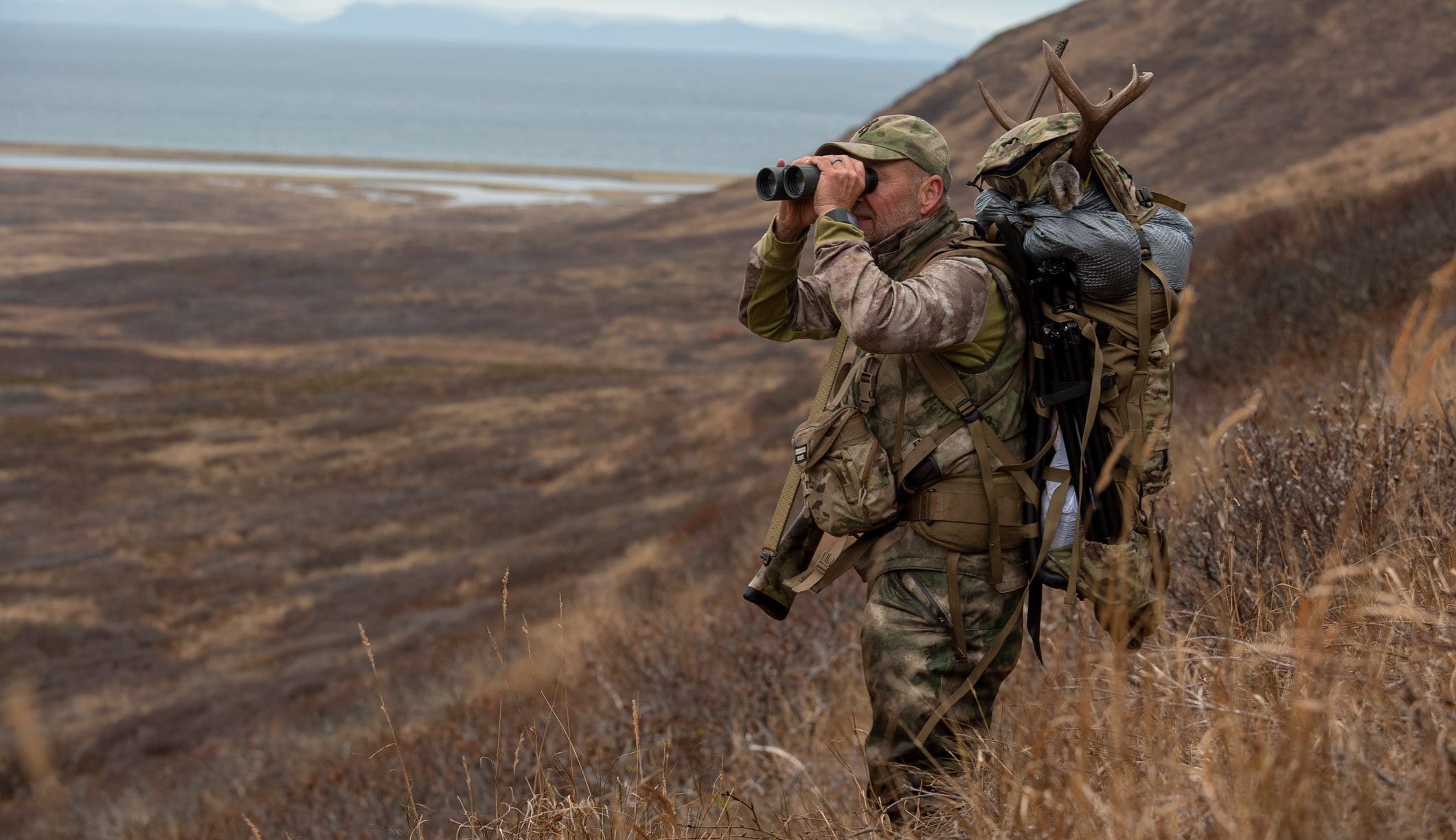 Best binoculars best sale for western hunting