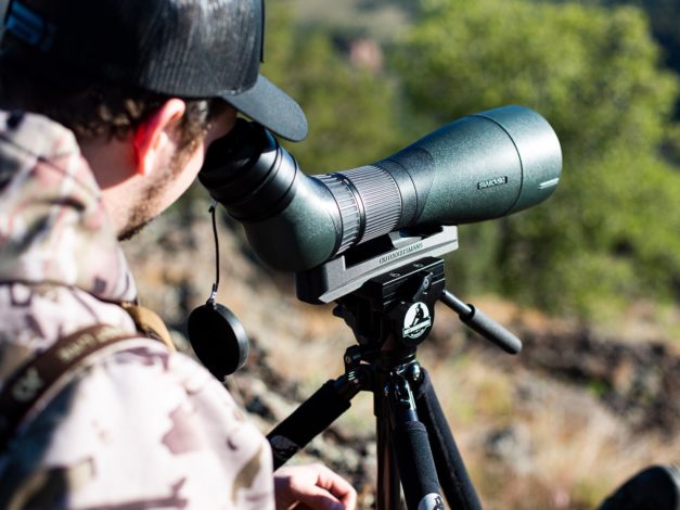 Outdoorsmans Fluid Head being used with a Swarovski scope